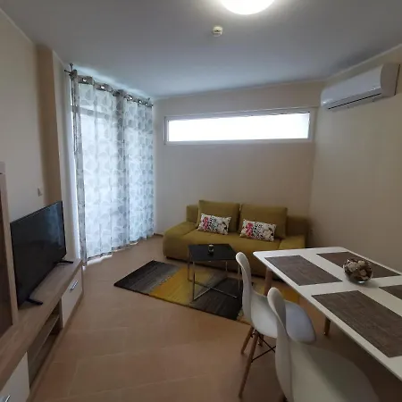 Apartmán градина - с една спалня в комплекс черноморска звезда *