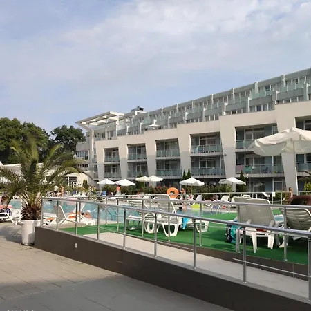Apartmán градина - с една спалня в комплекс черноморска звезда Černomorec